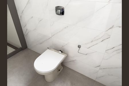 Apartamento à venda com 80m², 2 quartos e sem vaga Apartamento à venda com 80m², 2 quartos e sem vagaBanheiro