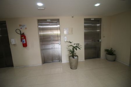 Apartamento à venda com 49m², 2 quartos e 1 vagaÁrea comum - Elevadores