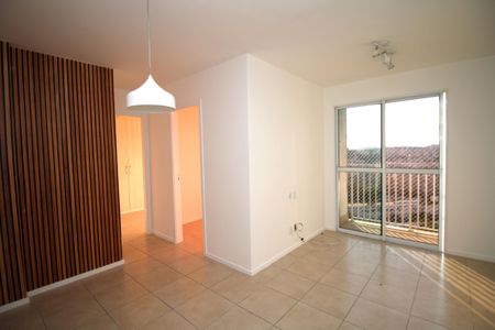 Sala de apartamento à venda com 2 quartos, 49m² em Vicente de Carvalho, Rio de Janeiro