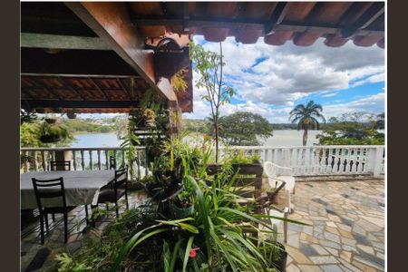 Casa à venda com 1450m², 16 quartos e 10 vagas