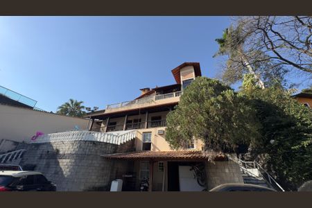 Casa para alugar com 16 quartos, 1450m² em Pampulha, Belo Horizonte
