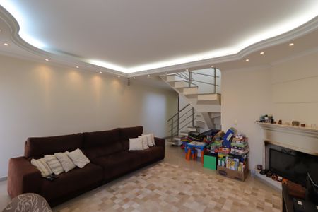 Casa à venda com 257m², 3 quartos e 4 vagasSala de Estar