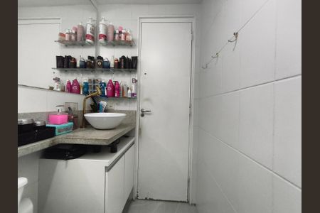 Apartamento para alugar com 33m², 1 quarto e sem vaga Apartamento para alugar com 33m², 1 quarto e sem vagaBanheiro