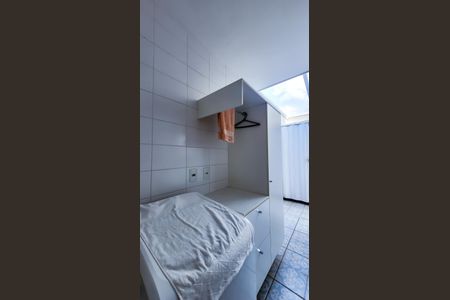 Casa de condomínio à venda com 150m², 3 quartos e 2 vagasLavanderia