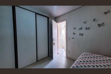 Casa de condomínio à venda com 150m², 3 quartos e 2 vagasQuarto 2