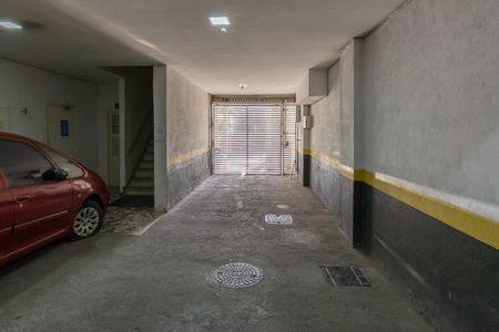 Apartamento à venda com 60m², 2 quartos e 1 vaga Apartamento à venda com 60m², 2 quartos e 1 vagaÁrea comum - Portão da garagem