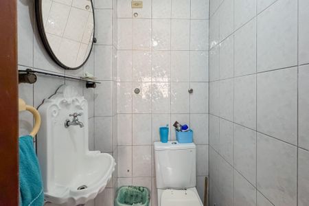 Casa à venda com 149m², 3 quartos e 2 vagasBanheiro de Serviço