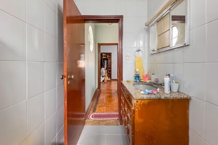 Casa à venda com 149m², 3 quartos e 2 vagasBanheiro Social
