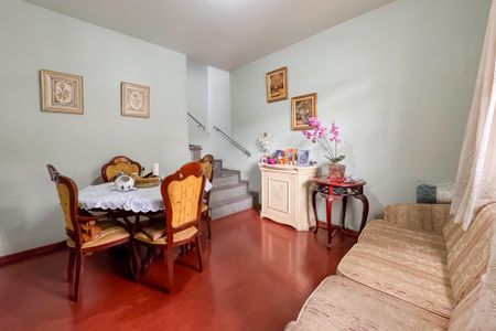 Casa à venda com 149m², 3 quartos e 2 vagasSala