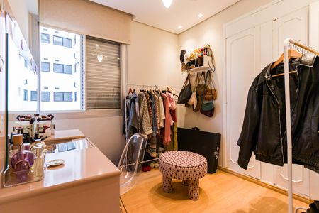 Apartamento à venda com 180m², 4 quartos e 3 vagas Apartamento à venda com 180m², 4 quartos e 3 vagasQuarto 2