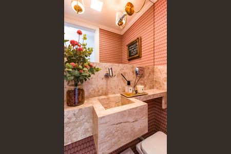 Apartamento à venda com 180m², 4 quartos e 3 vagas Apartamento à venda com 180m², 4 quartos e 3 vagasLavabo