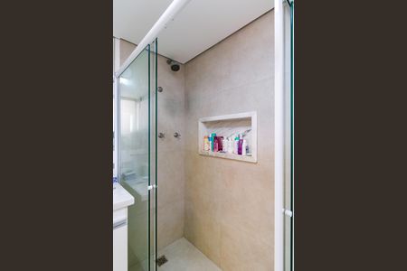 Apartamento à venda com 180m², 4 quartos e 3 vagas Apartamento à venda com 180m², 4 quartos e 3 vagasBanheiro da Suíte 2