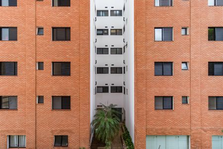 Apartamento à venda com 180m², 4 quartos e 3 vagas Apartamento à venda com 180m², 4 quartos e 3 vagasQuarto 2