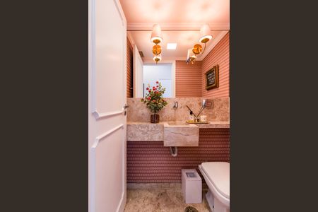 Apartamento à venda com 180m², 4 quartos e 3 vagas Apartamento à venda com 180m², 4 quartos e 3 vagasLavabo