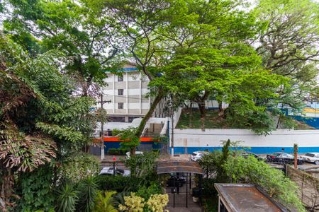 Apartamento à venda com 180m², 4 quartos e 3 vagas Apartamento à venda com 180m², 4 quartos e 3 vagasSuíte 2