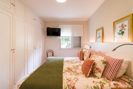 Apartamento à venda com 180m², 4 quartos e 3 vagas Apartamento à venda com 180m², 4 quartos e 3 vagasSuíte 1