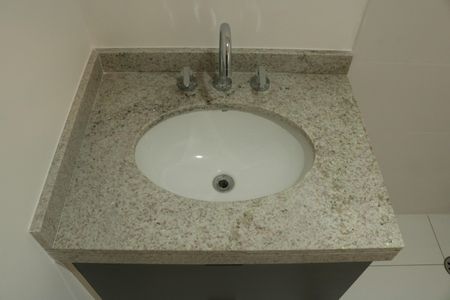 Banheiro de kitnet/studio para alugar com 1 quarto, 22m² em Perdizes, São Paulo