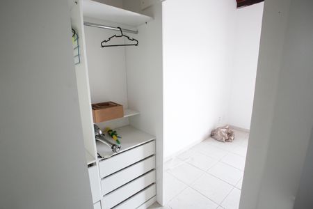 Casa à venda com 140m², 3 quartos e 2 vagasCloset da suíte