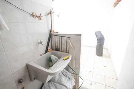 Casa à venda com 140m², 3 quartos e 2 vagasÁrea de Serviço