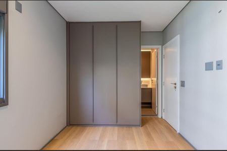 Apartamento à venda com 3 quartos, 185m² em Itaim Bibi, São Paulo