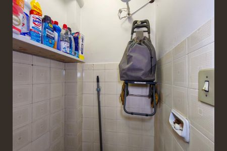 Apartamento à venda com 63m², 2 quartos e sem vagaBanheiro de serviço