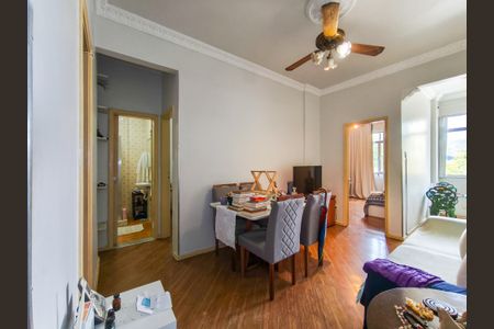 Apartamento à venda com 63m², 2 quartos e sem vagaSala