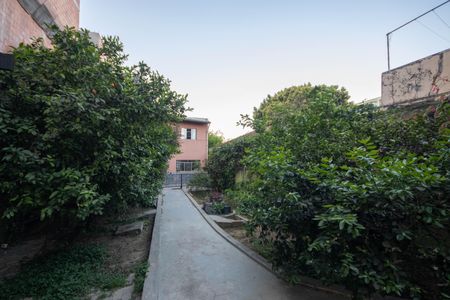 Casa à venda com 500m², 7 quartos e 3 vagas Casa à venda com 500m², 7 quartos e 3 vagasQuintal