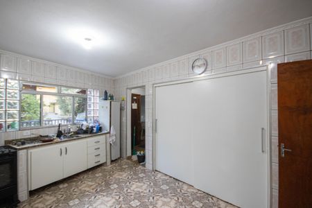 Casa à venda com 500m², 7 quartos e 3 vagas Casa à venda com 500m², 7 quartos e 3 vagasCozinha