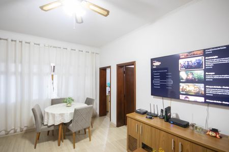 Casa à venda com 500m², 7 quartos e 3 vagas Casa à venda com 500m², 7 quartos e 3 vagasSala - Casa 2