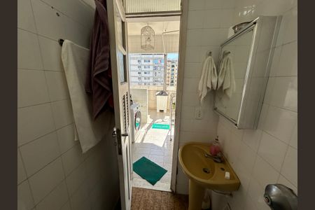Apartamento para alugar com 400m², 4 quartos e 5 vagasBanheiro de serviço