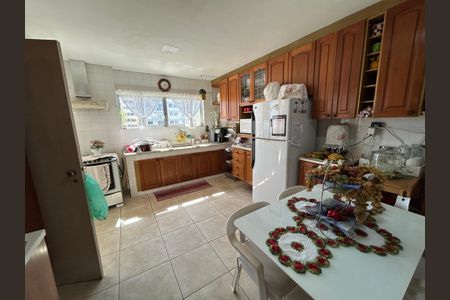 Apartamento para alugar com 400m², 4 quartos e 5 vagasCozinha