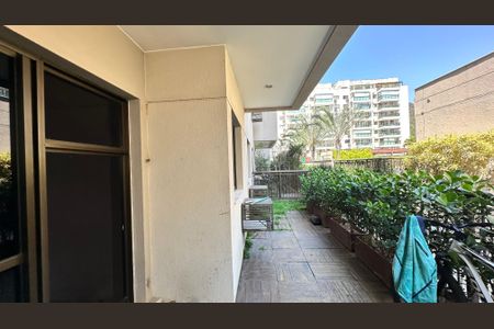 Apartamento para alugar com 80m², 2 quartos e 1 vaga Apartamento para alugar com 80m², 2 quartos e 1 vagaVaranda