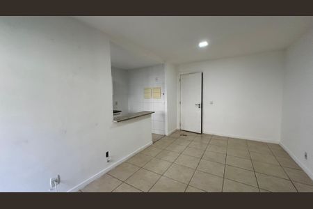 Sala de apartamento para alugar com 2 quartos, 80m² em Recreio dos Bandeirantes, Rio de Janeiro