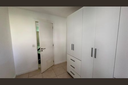 Quarto 1 de apartamento para alugar com 2 quartos, 80m² em Recreio dos Bandeirantes, Rio de Janeiro