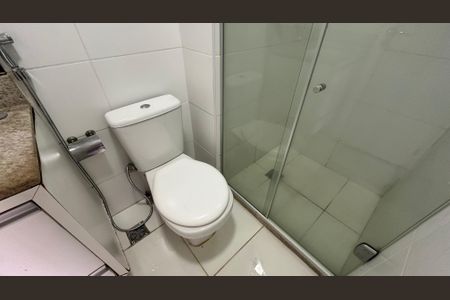 Apartamento para alugar com 80m², 2 quartos e 1 vaga Apartamento para alugar com 80m², 2 quartos e 1 vagaBanheiro quarto 2