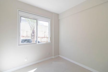 Quarto 1 de apartamento para alugar com 2 quartos, 55m² em Santo Antônio, Porto Alegre