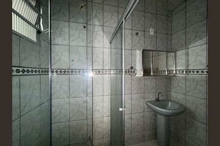Casa à venda com 180m², 2 quartos e 2 vagas Casa à venda com 180m², 2 quartos e 2 vagasBanheiro