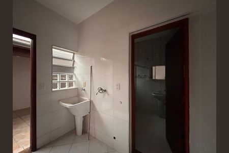 Casa à venda com 180m², 2 quartos e 2 vagas Casa à venda com 180m², 2 quartos e 2 vagasÁrea de Serviço