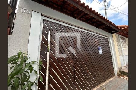 Casa à venda com 180m², 2 quartos e 2 vagas