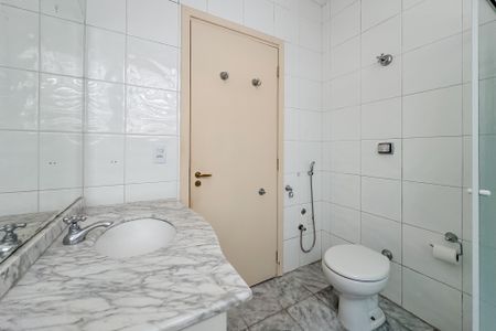 Casa à venda com 180m², 4 quartos e 1 vaga Casa à venda com 180m², 4 quartos e 1 vagaBanheiro Social