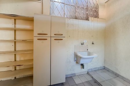 Casa à venda com 180m², 4 quartos e 1 vaga Casa à venda com 180m², 4 quartos e 1 vagaÁrea de Serviço