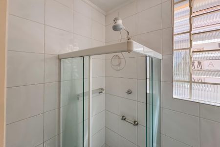 Casa à venda com 180m², 4 quartos e 1 vaga Casa à venda com 180m², 4 quartos e 1 vagaBanheiro Social