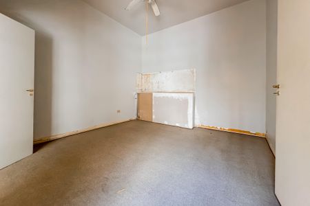 Casa à venda com 180m², 4 quartos e 1 vaga Casa à venda com 180m², 4 quartos e 1 vagaQuarto 1