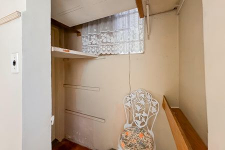 Casa à venda com 180m², 4 quartos e 1 vaga Casa à venda com 180m², 4 quartos e 1 vagaDespensa