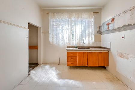 Casa à venda com 180m², 4 quartos e 1 vaga Casa à venda com 180m², 4 quartos e 1 vagaCozinha