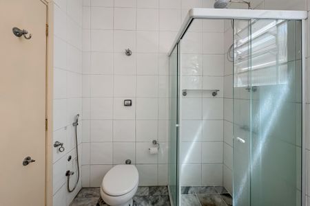 Casa à venda com 180m², 4 quartos e 1 vaga Casa à venda com 180m², 4 quartos e 1 vagaBanheiro Social