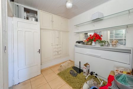 Casa à venda com 180m², 4 quartos e 1 vaga Casa à venda com 180m², 4 quartos e 1 vagaSuíte 1