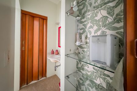 Casa à venda com 180m², 4 quartos e 1 vaga Casa à venda com 180m², 4 quartos e 1 vagaLavabo