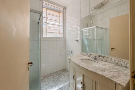 Casa à venda com 180m², 4 quartos e 1 vaga Casa à venda com 180m², 4 quartos e 1 vagaBanheiro Social