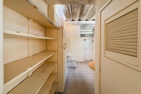 Casa à venda com 180m², 4 quartos e 1 vaga Casa à venda com 180m², 4 quartos e 1 vagaÁrea de Serviço
